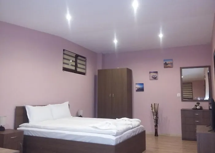 Ideal Guest house 3*