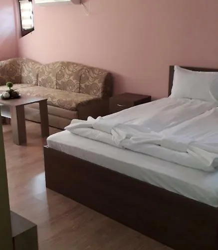 Ideal Guest house 3*